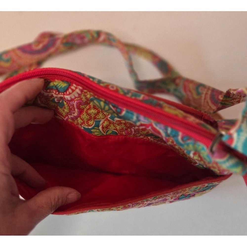 Vera Bradley‎ Quilted Paisley Crossbody Bag Red Pink Green Blue Adjustable Strap - Picture 5 of 8
